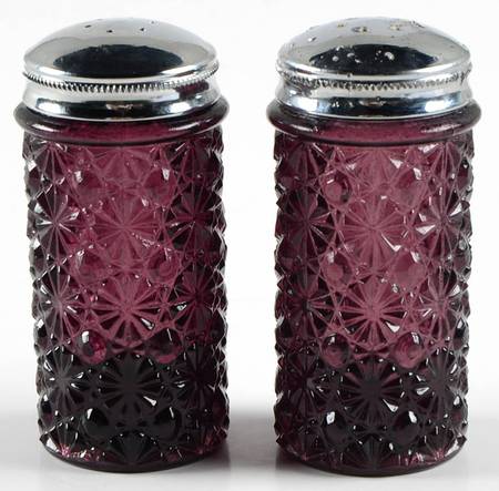 Daisy and Button Amethyst Shaker Set w/Metal Lids