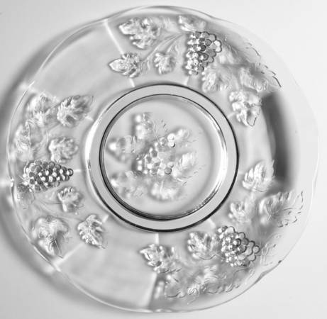 Panel Grape Clear Luncheon Plate