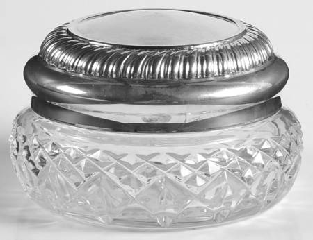Iveagh Powder Jar & Lid