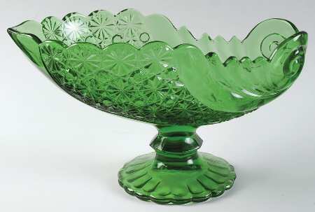 Daisy and Button Green Oval Centerpiece
