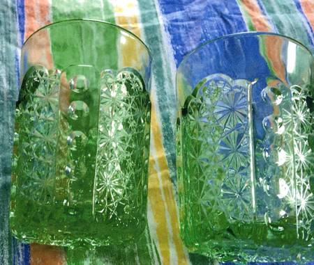 Daisy and Button Green 8 Oz Flat Tumbler