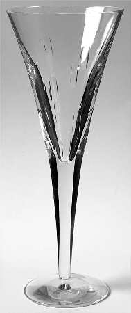 Incline Reed Wine Glass