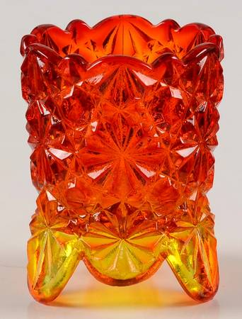 Daisy and Button Amberina Toothpick Holder