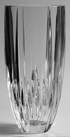 Duchesse 9" Flower Vase