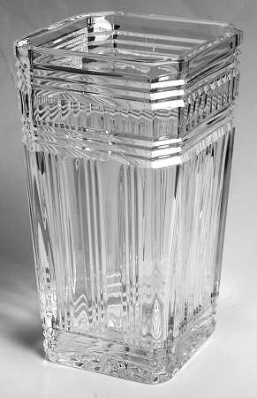 America's Heritage Collection 10" Square Vase