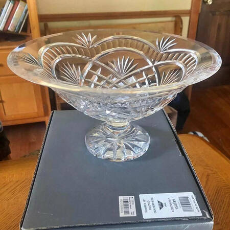 Pompeii Collection 10" Footed Centerpiece