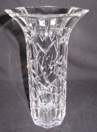 Ceylon 9" Flower Vase