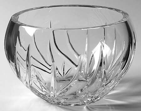 Wyndmere Collection 7" Round Flared Bowl