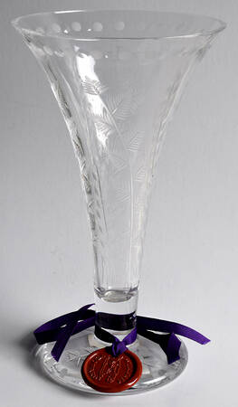 Fern 9" Trumpet Vase