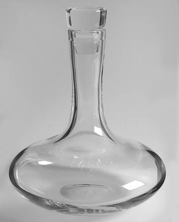Connoisseur Decanter & Stopper