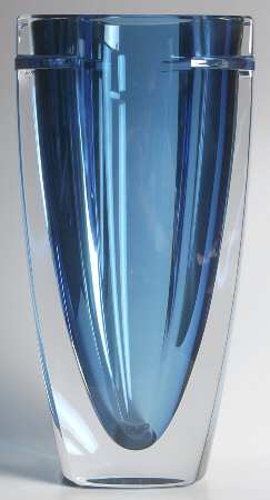 Metra 10" Flower Vase