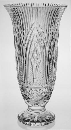 Rock of Cashel (Heritage Collection) 11" Footed Vase