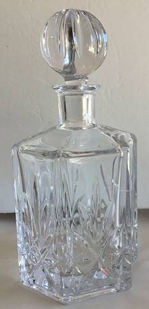 WET16 Decanter & Stopper