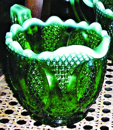 High Hob Emerald Opalescent Creamer