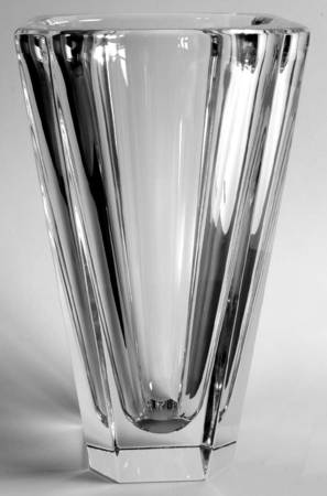 Spire 10" Flower Vase