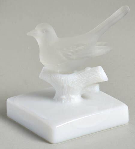 Animals & Figurines #WR-2 Wren Bird on White Perch