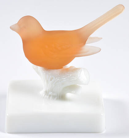 Animals & Figurines #WR-2 Wren Bird on White Perch