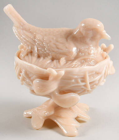 Animals & Figurines Almond Robin Nest  & Lid