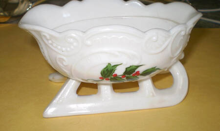 Animals & Figurines Large Sleigh Bowl