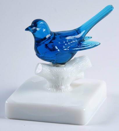 Animals & Figurines #WR-2 Wren Bird on White Perch