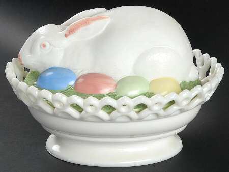 Animals & Figurines #RB-4 8" Rabbit on Lacey Base
