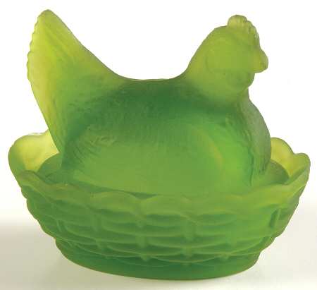 Animals & Figurines Hen on Nest