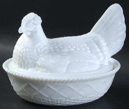 Animals & Figurines Hen on Nest