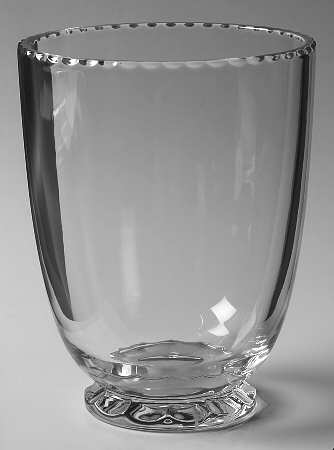 Curtain Call 7" Flower Vase