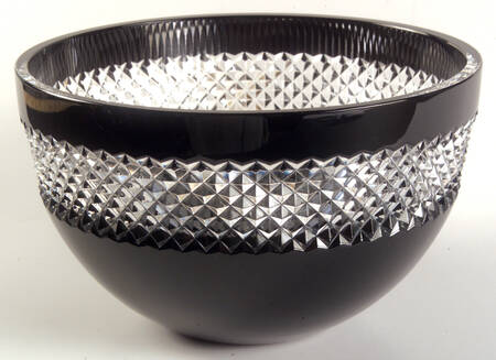 Black Cut 8" Round Bowl