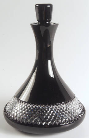 Black Cut Decanter & Stopper