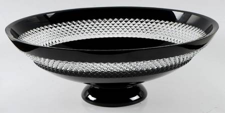 Black Cut 13" Centerpiece