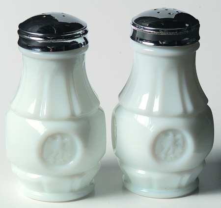 WHE1 Shaker Set w/Metal Lids