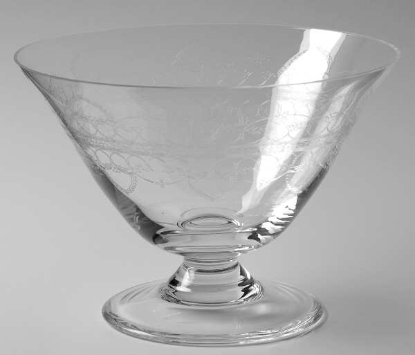 Floral Garland 7" Round Footed Flared Bowl