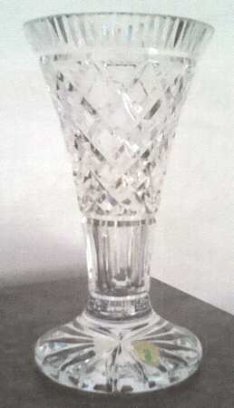 Killeen 9" Footed Vase