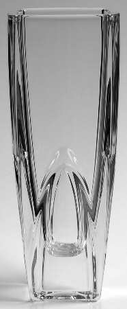 Cabochon 7" Flower Vase