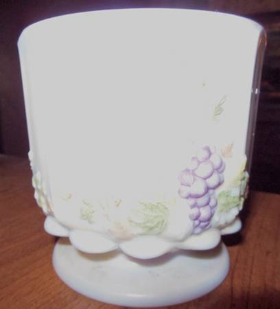 Paneled Grape Pastel Decoration Open Sugar