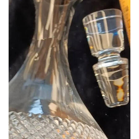 Clear Cut Stopper for Decanter