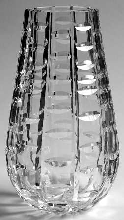 Vases and Urns 7" Flower Vase