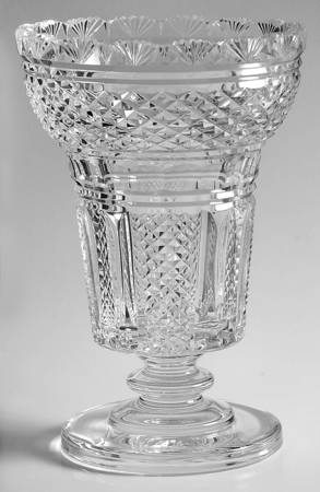Vases and Urns 8" Flower Vase