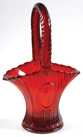 Cameo 9" Handled Basket