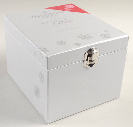 Snowflake Wishes Love Double Old Fashioned Hinged Gift Box