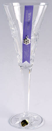 Snowflake Wishes Serenity Fluted Champagne w/Bracelet Charm