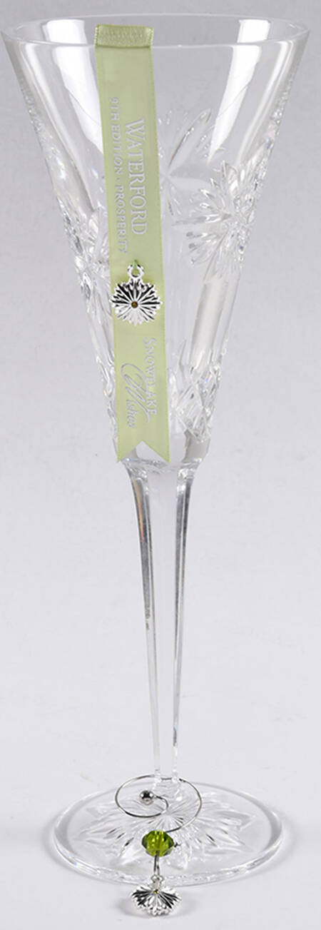 Snowflake Wishes (No Box) Prosperity Fluted Champagne w/2 Charms