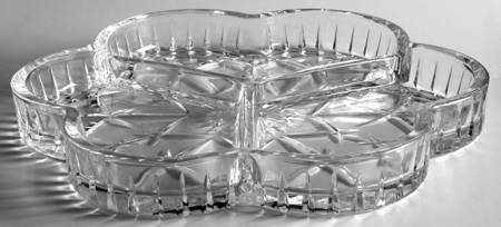Sparkle 9" Clover Shape 3 Part Relish
