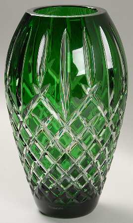 Araglin Prestige (Cased Green) 9" Flower Vase