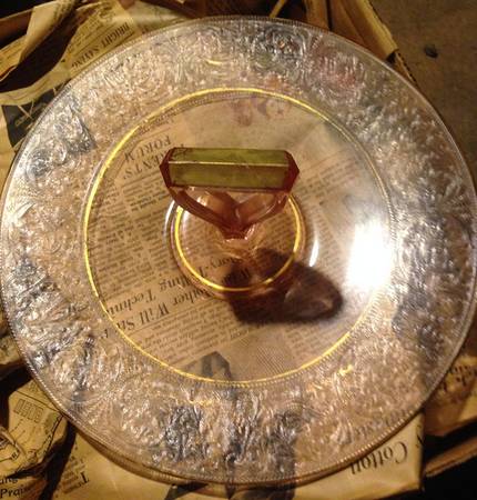 Headdress Pink Center Handle Tray