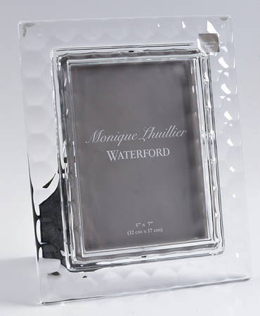 Atelier Frame-Holds 5" X 7" Photo