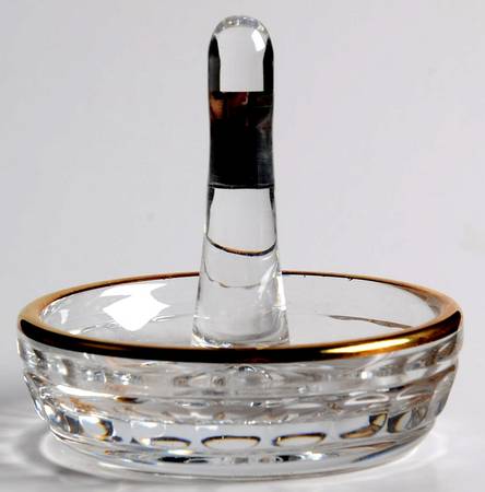 Giftware (Marquis Line) Ring Holder