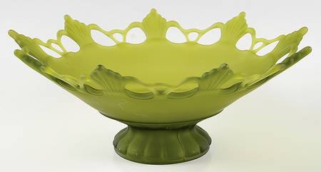 Ring and Petal Olive Green Mist by Westmoreland
