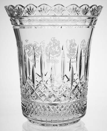 Lismore Twelve Days of Christmas 11" Flower Vase